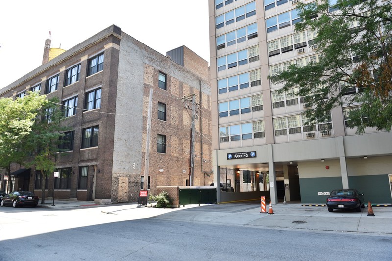 Street view of 2101 South Michigan Apartments (131 E. 21st St.)