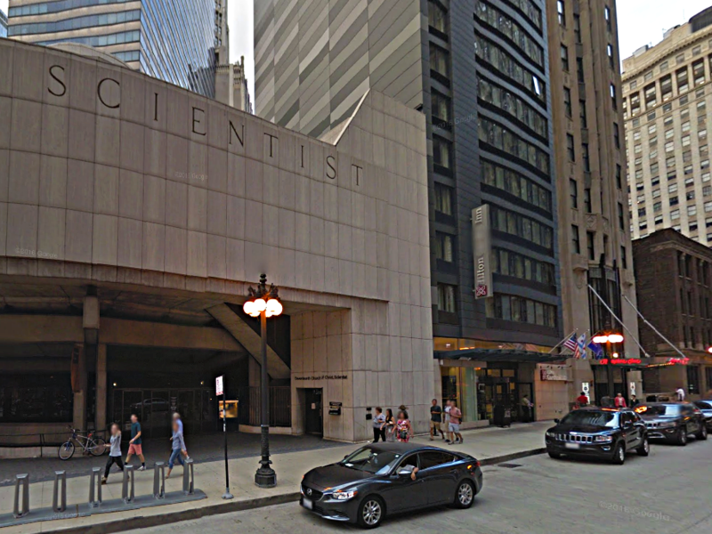 Street view of Hilton Garden Inn Chicago Downtown - Valet Kiosk