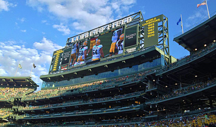 lambeau field parking bay green packers 1265 lombardi wi ave