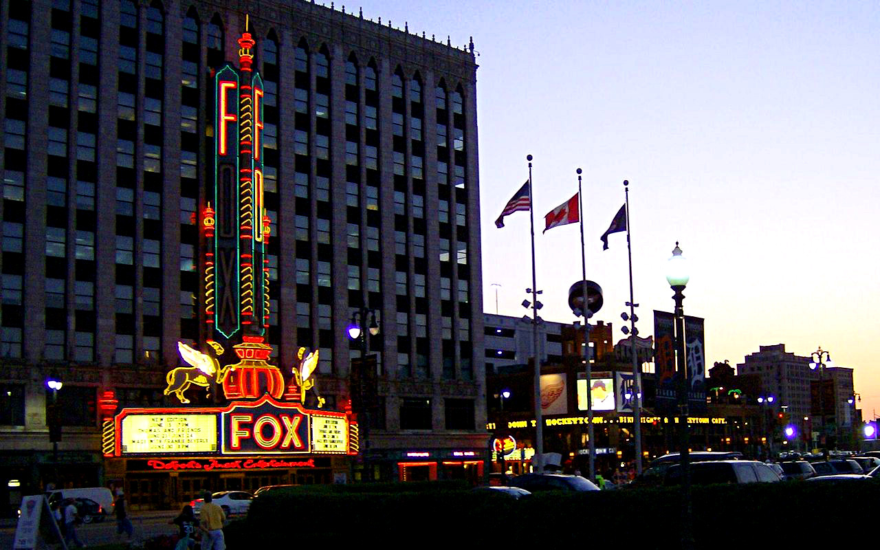 Official Fox Theatre Detroit Parking Parkwhiz [ 800 x 1280 Pixel ]