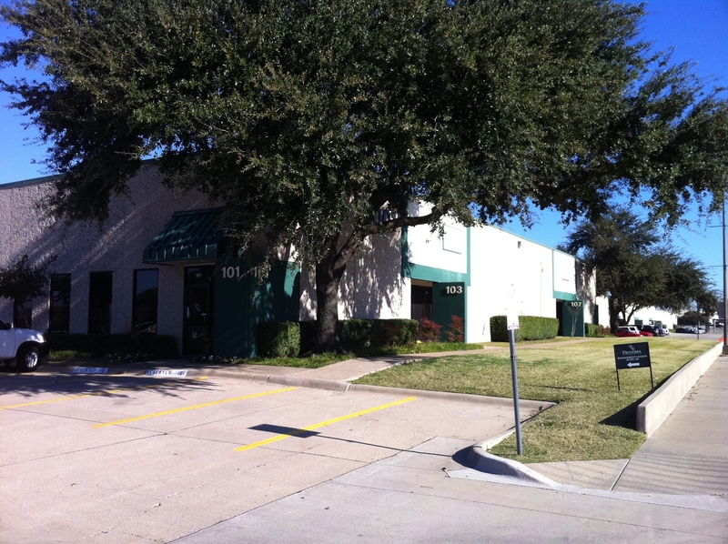 Street view of EZ In/Out Parking