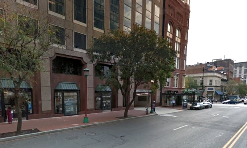 Street view of 909 7th St. NW. Garage
