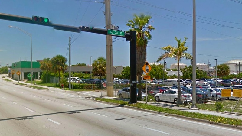 Street view of US1 Seaport Parking Lot