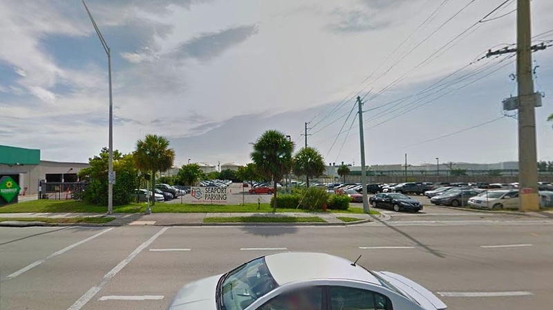 Street view of US1 Seaport Parking Lot