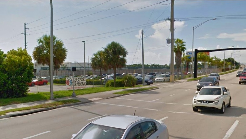 Street view of US1 Seaport Parking Lot