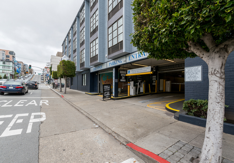 Street view of Pier 2620 Hotel - Self-Parking