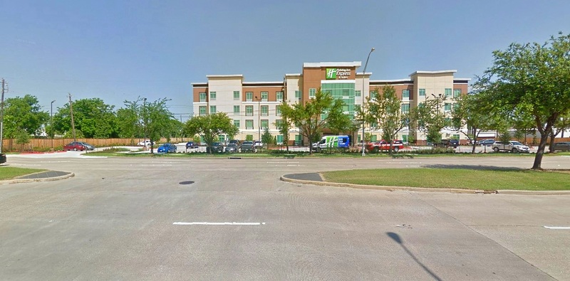 Street view of Holiday Inn Express & Suites Lot
