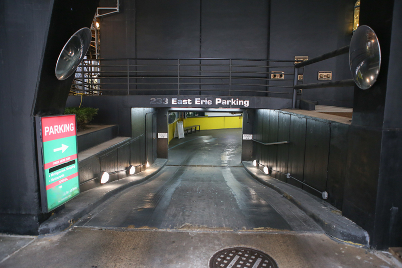 Street view of Streeterville Center Garage - Valet