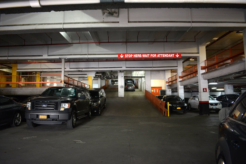 Street view of Quik Park - Brooklyn Bridge