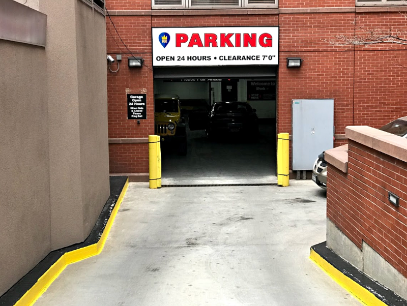 Street view of iPark - 455 CPW Parking Garage