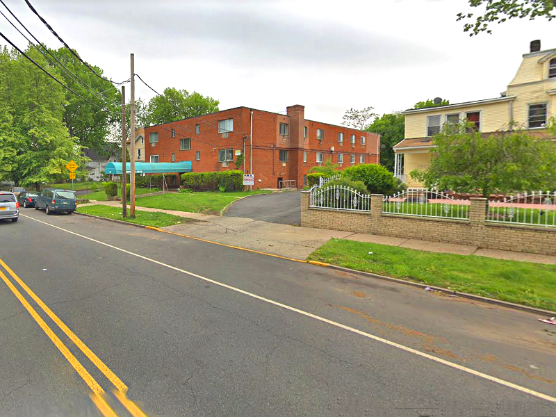 Street view of 104 Montclair Ave. Apartments Lot