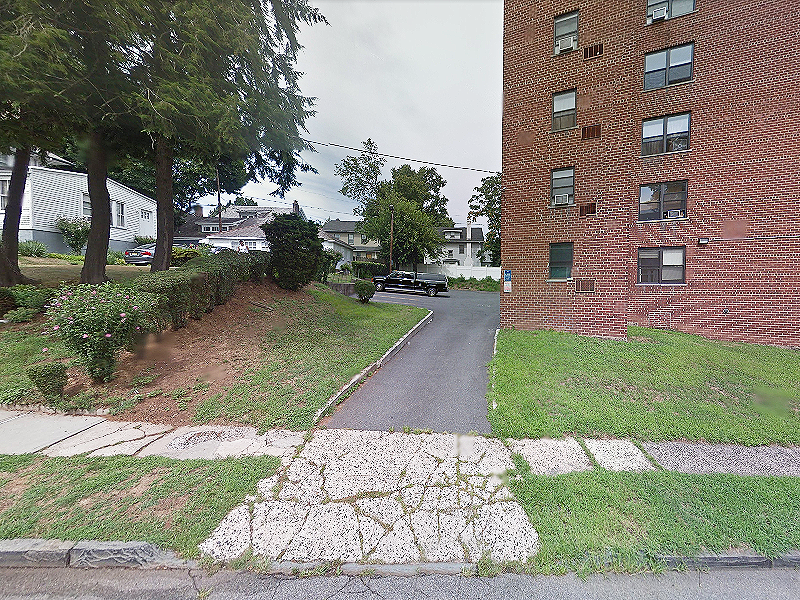 Street view of 603 Elizabeth  Ave. Lot