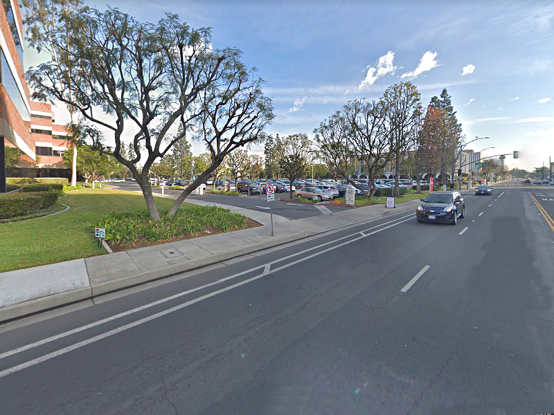 Street view of 801 N. Flower St. Lot - Valet Assist