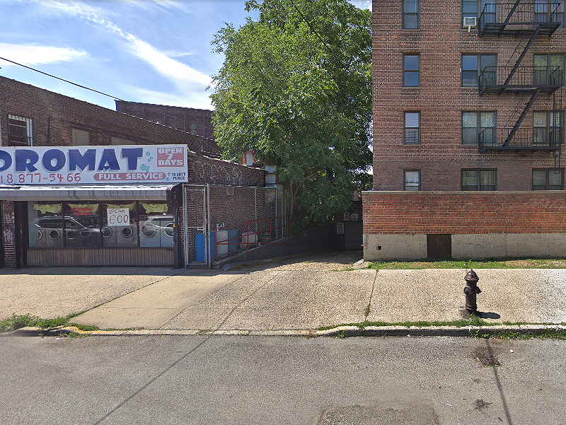 Street view of Prompt Parking - 3900 Kings Highway Garage - Residence