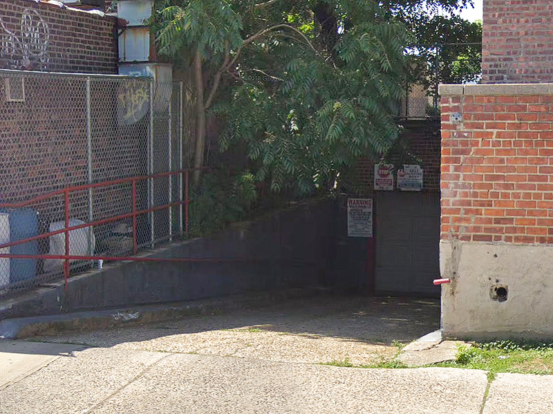 Street view of Prompt Parking - 3900 Kings Highway Garage - Residence