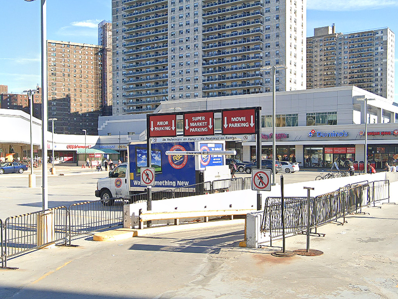 200 E 161st St Parking [ 601 x 800 Pixel ]