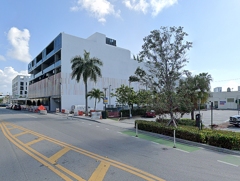 Street view of 1677 West Ave. Lot