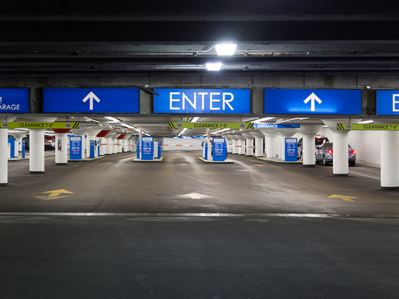 521 Chicago Parking Garage Stock Photos, High-Res Pictures, and