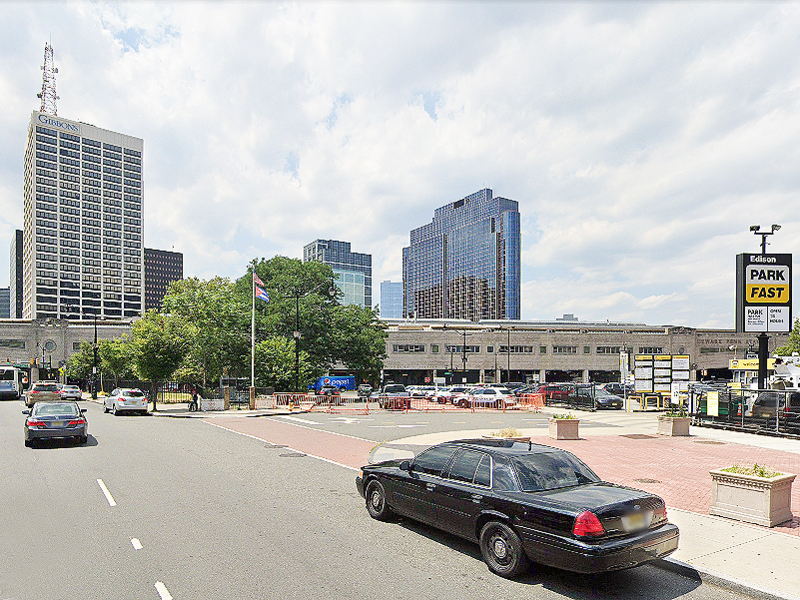 386 Market St. Parking