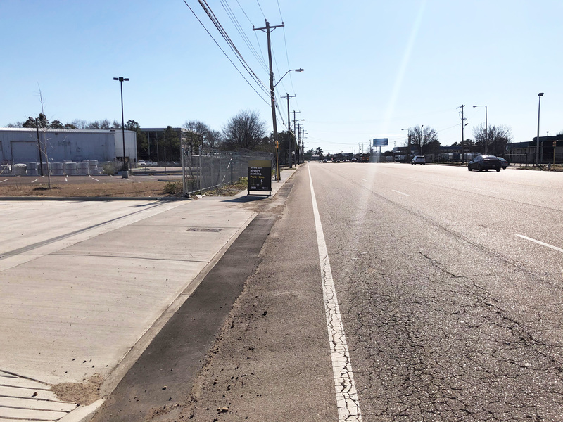 Street view of 2870 Airways Blvd. Airport Lot - P2714