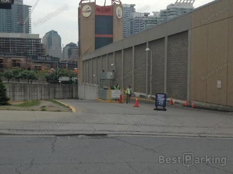 Rogers Centre Parking — Find Toronto Parking Near Me