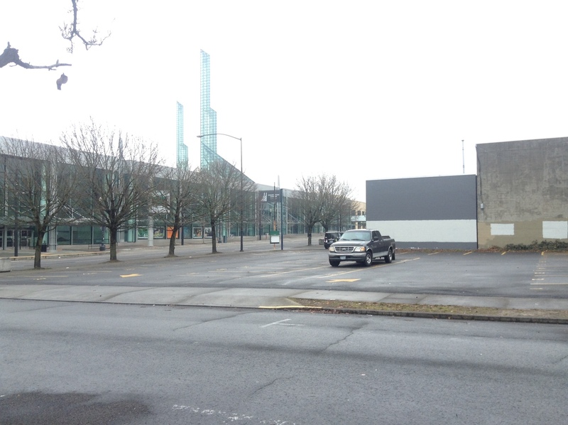 Street view of NE Hoyt & MLK Lot
