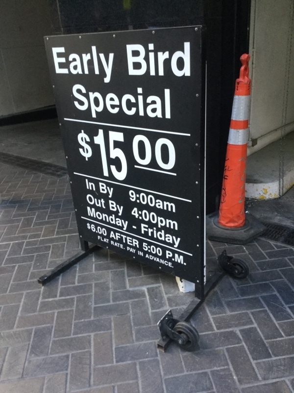 Street view of 600 Wilshire