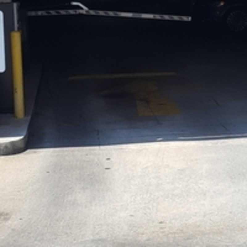 Street view of 18th Street Parking Garage