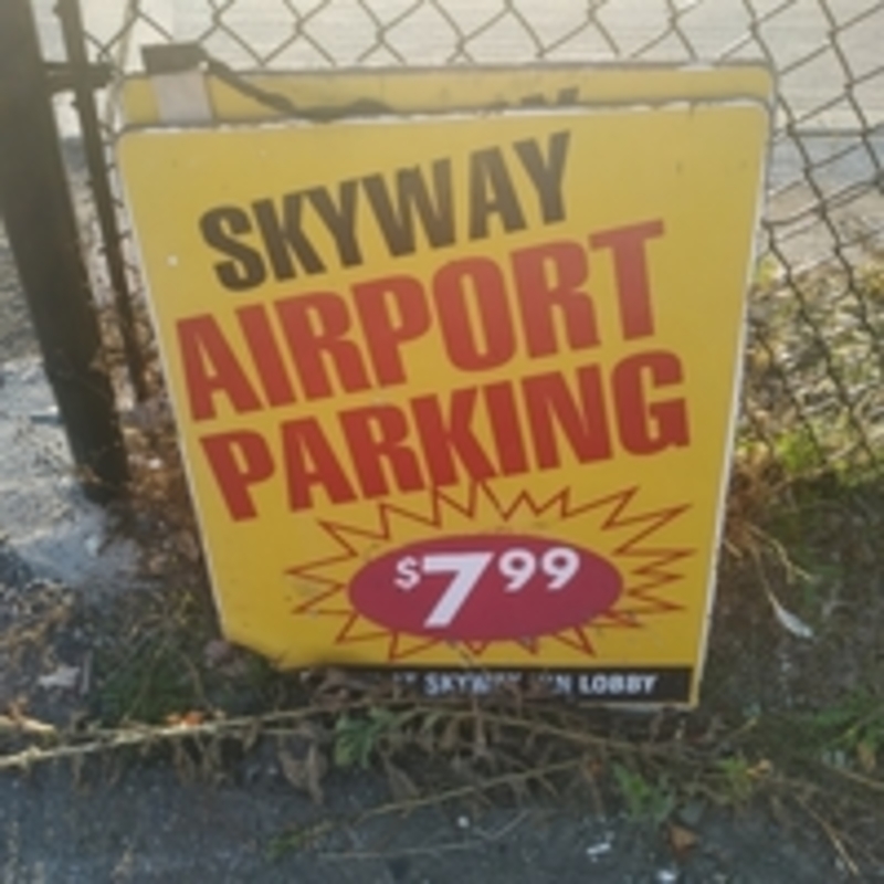 Street view of Skyway Inn Airport Parking