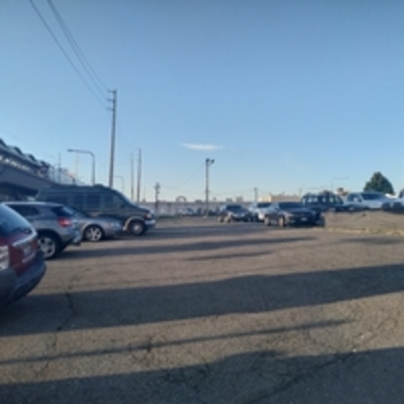 Street view of Skyway Inn Airport Parking