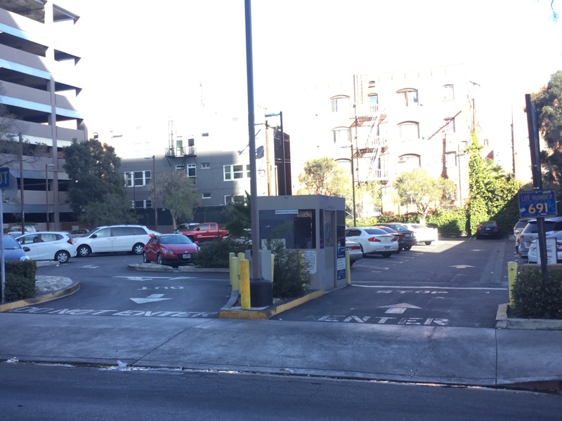 Street view of 682 S VERMONT AVE - #691