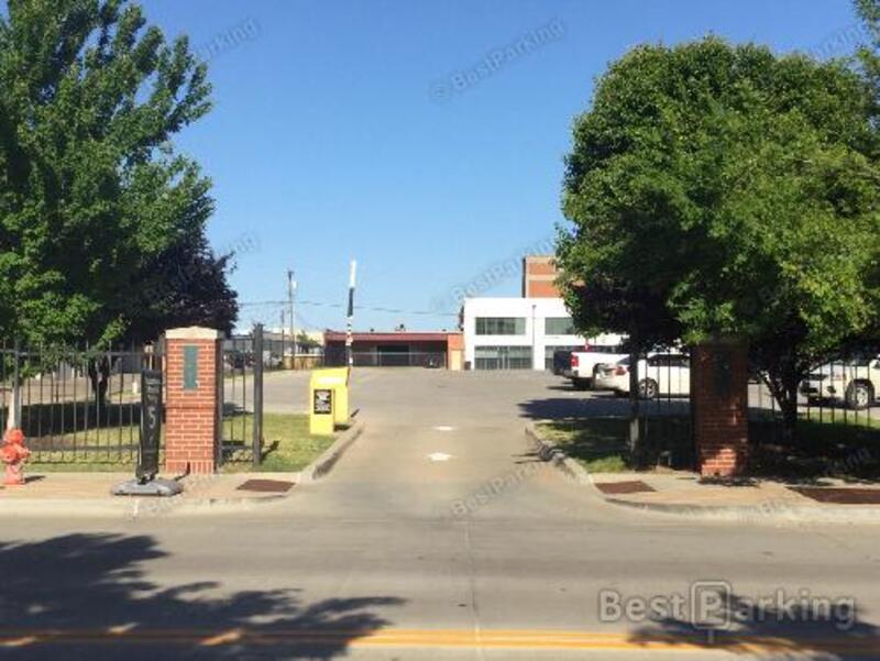 Street view of Heritage Garage