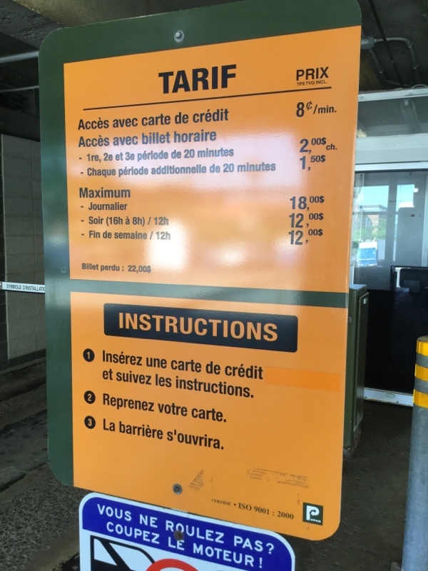 Street view of De la place D'Youville