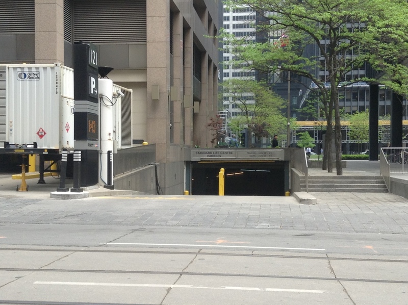 Street view of 121 King Street West - Lot #474