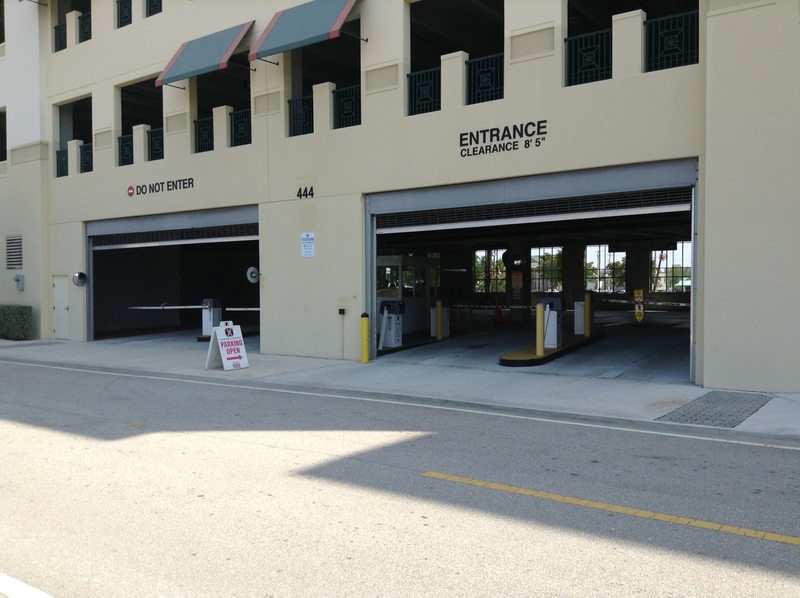 Street view of Courthouse Commons