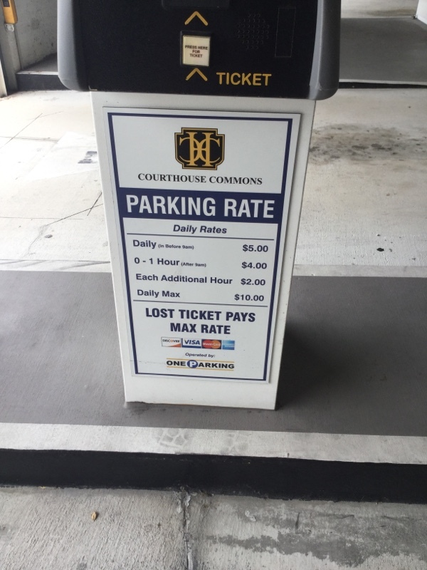 Street view of Courthouse Commons