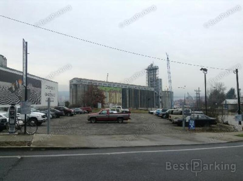 Street view of 822 N Interstate Avenue – L239