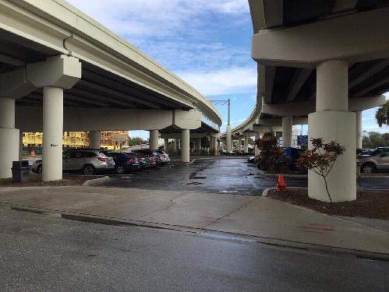 Street view of Selmon Expressway 3 Parking Lot