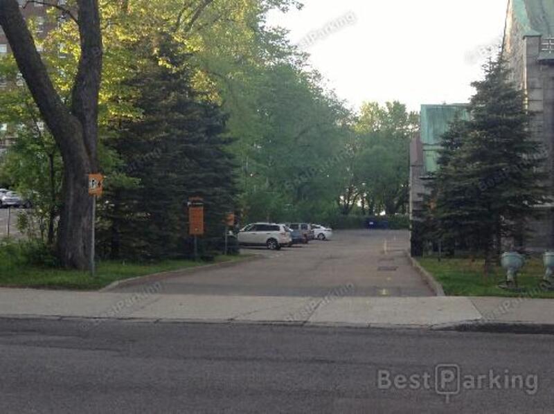 Street view of De l'église Saint-Dominique