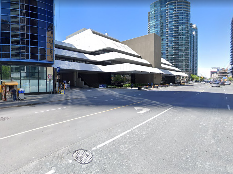 Cn tower Parking - Find Parking near Cn tower