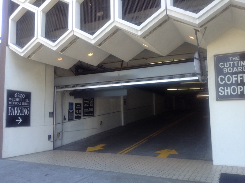 Street view of Wilshire Blvd Parking Garage