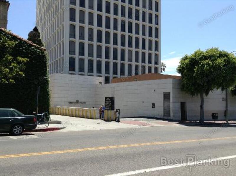 Street view of UCLA - Parking Structure 39