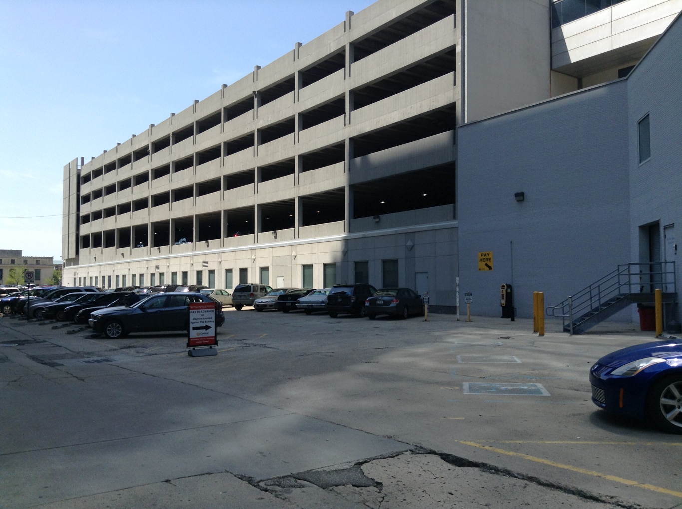 Indiana State Capitol Tour Office Parking - Find Parking near Indiana State  Capitol Tour Office