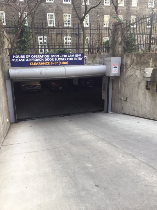 Street view of 415 Yonge Street Garage