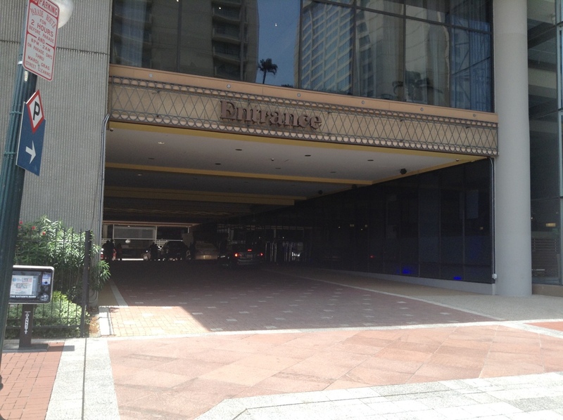 Street view of Sheraton New Orleans Valet Garage