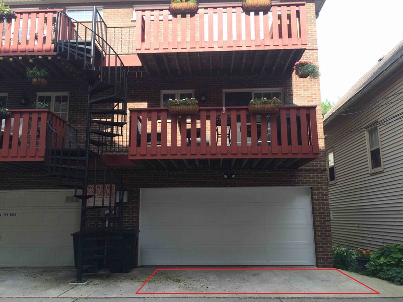 Street view of Private Lot Cubs Parking - Residence - No Door Dings