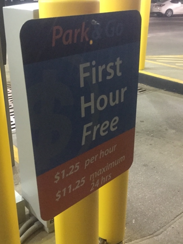 Street view of Que Place Garage