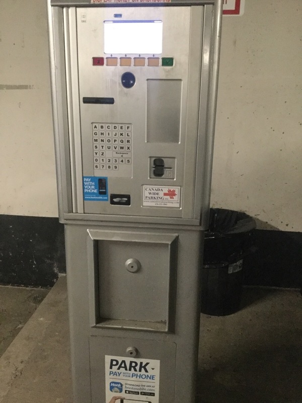 Street view of 1033 Queen St Parking Garage