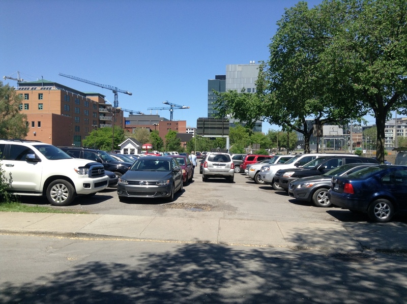 Street view of Palais Des Justice