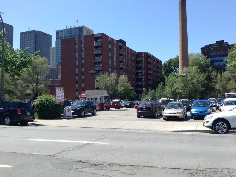 Street view of Palais Des Justice